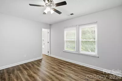 2314 Hope Valley Lane, Charlotte, NC 28213 - Photo 24