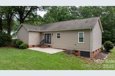 208 S B Avenue, Maiden, NC 28650 - Photo 4