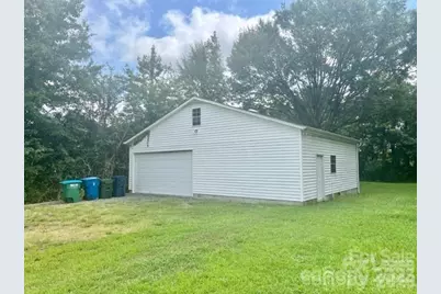 251 Trade Street S, Matthews, NC 28105 - Photo 4