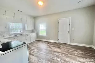 251 Trade Street S, Matthews, NC 28105 - Photo 6