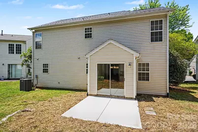 5615 Waverly Lynn Lane, Charlotte, NC 28269 - Photo 14