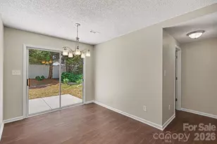 5615 Waverly Lynn Ln, Charlotte, NC 28269 - Photo 6