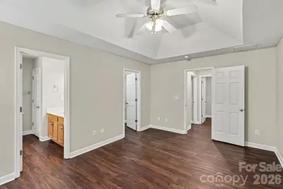 8539 Suttonview Drive, Charlotte, NC 28269 - Photo 10