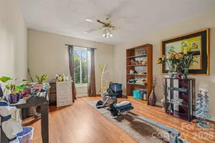 7944 Pawtuckett Rd, Charlotte, NC 28214 - Photo 20