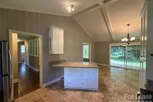 6826 Starcrest Dr, Charlotte, NC 28210 - Photo 8