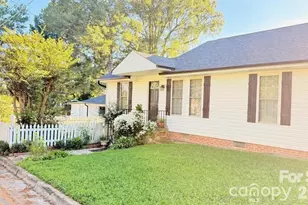 210 W Church St, Cherryville, NC 28021 - Photo 2