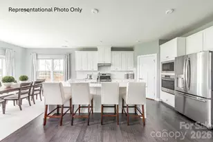 1018 Bramble Hedge Rd, Indian Trail, NC 28079 - Photo 2