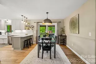 3229 N Bearwallow Rd, Hendersonville, NC 28792 - Photo 16