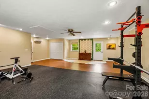 3229 N Bearwallow Rd, Hendersonville, NC 28792 - Photo 20