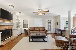 4612 Deanscroft Dr, Charlotte, NC 28226 - Photo 12