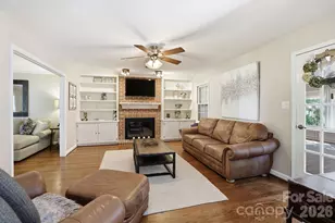 4612 Deanscroft Dr, Charlotte, NC 28226 - Photo 14