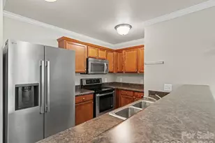 5529 Idlewild Rd N, Charlotte, NC 28227 - Photo 10