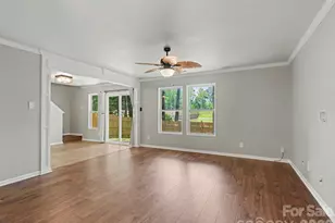 5529 Idlewild Rd N, Charlotte, NC 28227 - Photo 6