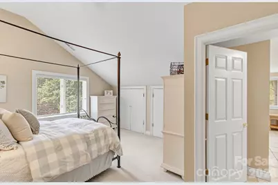 100 Perry Place, Hendersonville, NC 28739 - Photo 28