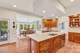 100 Perry Pl, Hendersonville, NC 28739 - Photo 16