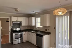 9608 Kayce Ln, Charlotte, NC 28213 - Photo 10
