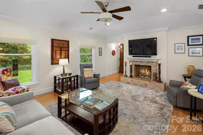 126 Mockingbird Drive, Hendersonville, NC 28792 - Photo 2