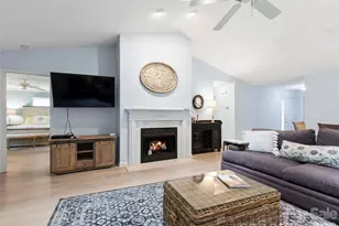 83 Laurel Ridge Pl, Hendersonville, NC 28739 - Photo 4
