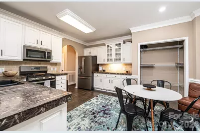5700 Crown Terrace, Hickory, NC 28601 - Photo 14