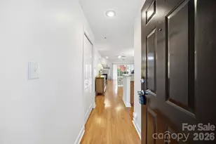18009 Kings Point Dr, Cornelius, NC 28031 - Photo 4