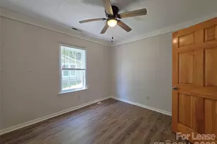 922 S Meeting St, Statesville, NC 28677 - Photo 10