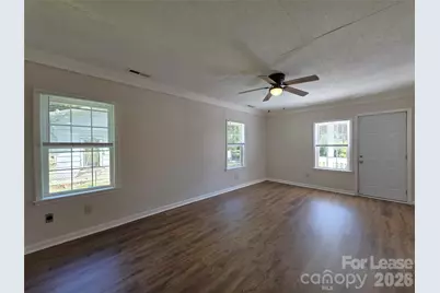 922 S Meeting Street, Statesville, NC 28677 - Photo 2