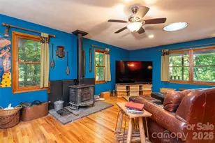 23 Hunting Ldg Dr, Black Mountain, NC 28711 - Photo 22