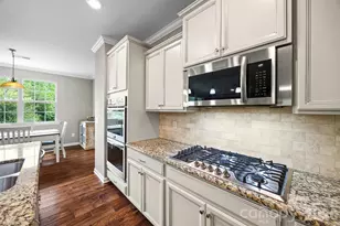 1016 Currituck Wy, York, SC 29745 - Photo 4