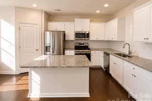 327 Willowsford Dr, Monroe, NC 28110 - Photo 4
