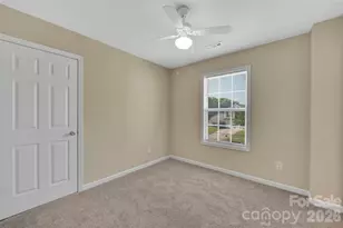 12929 Beddingfield Dr, Charlotte, NC 28278 - Photo 24