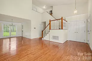 7104 Kinsmore Ln, Charlotte, NC 28269 - Photo 6