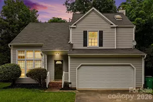 7104 Kinsmore Ln, Charlotte, NC 28269 - Photo 2