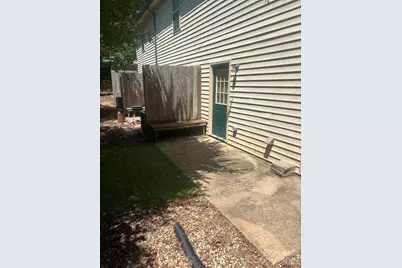 1131 3rd Avenue SW, Hickory, NC 28602 - Photo 8