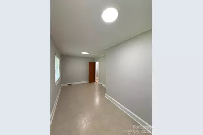 932 Hickory Nut Street, Charlotte, NC 28205 - Photo 10