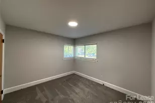 932 Hickory Nut St, Charlotte, NC 28205 - Photo 16