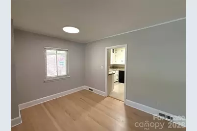 932 Hickory Nut Street, Charlotte, NC 28205 - Photo 6