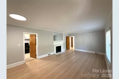 932 Hickory Nut Street, Charlotte, NC 28205 - Photo 2