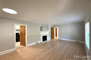 932 Hickory Nut St, Charlotte, NC 28205 - Photo 2