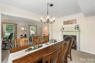 12401 Bentcreek Ln, Matthews, NC 28105 - Photo 4
