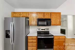 308 Wiltshire Cir, Fletcher, NC 28732 - Photo 22
