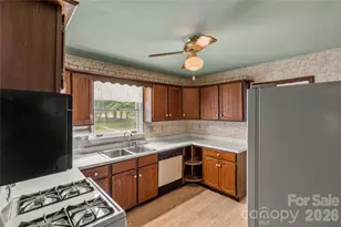 7225 Leesburg Rd, Charlotte, NC 28215 - Photo 14