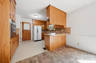 824 NE Powell Rd, Lenoir, NC 28645 - Photo 6