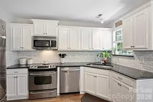 6000 Burnt Mill Run, Matthews, NC 28104 - Photo 10