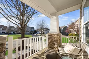 18047 Northport Dr, Cornelius, NC 28031 - Photo 2
