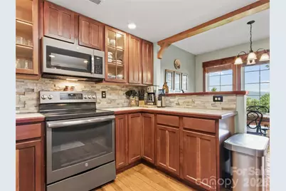 250 Creekside Way #C102, Burnsville, NC 28714 - Photo 16