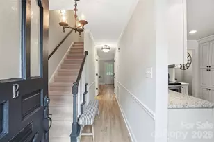 4605 Hedgemore Dr, Charlotte, NC 28209 - Photo 4