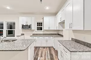 629 S Race St, Statesville, NC 28677 - Photo 8