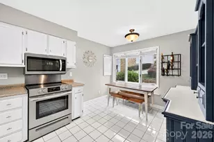 54 Hollybrook Dr, Asheville, NC 28803 - Photo 6