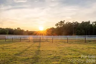2206 Camden Rd, Wingate, NC 28174 - Photo 4
