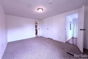 33 Honeysuckle Ln, Taylorsville, NC 28682 - Photo 20